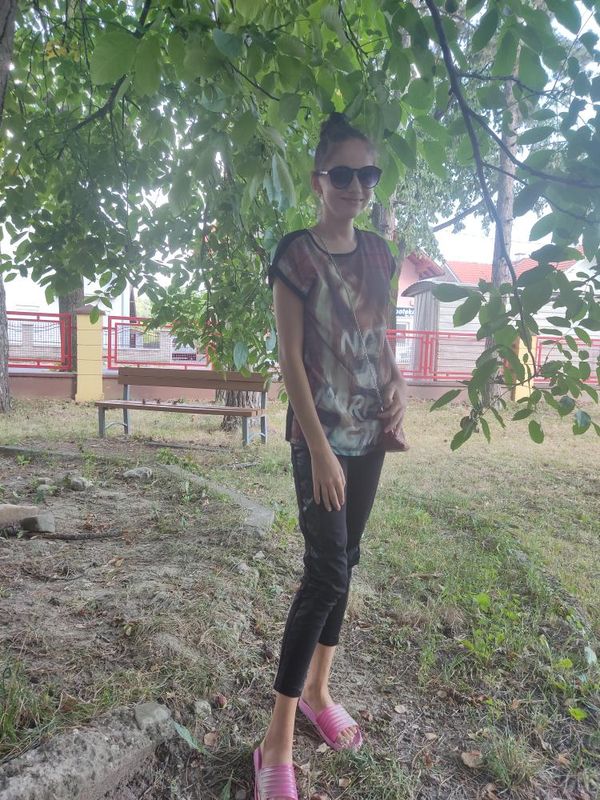 bosanka, 18 , Australia