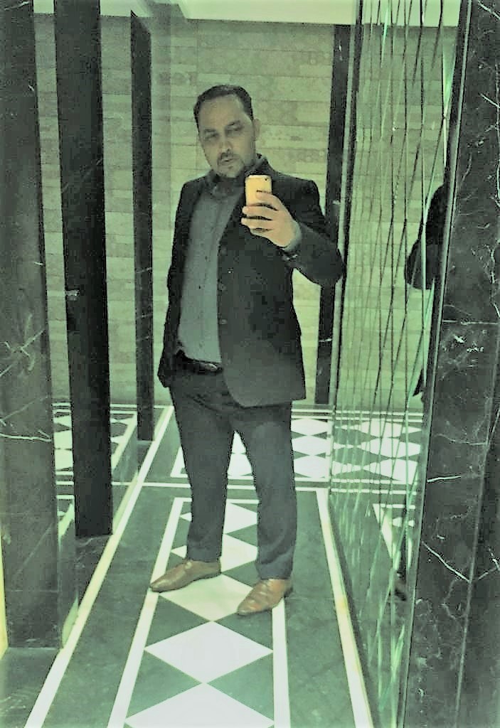 Sanket, 40 , India