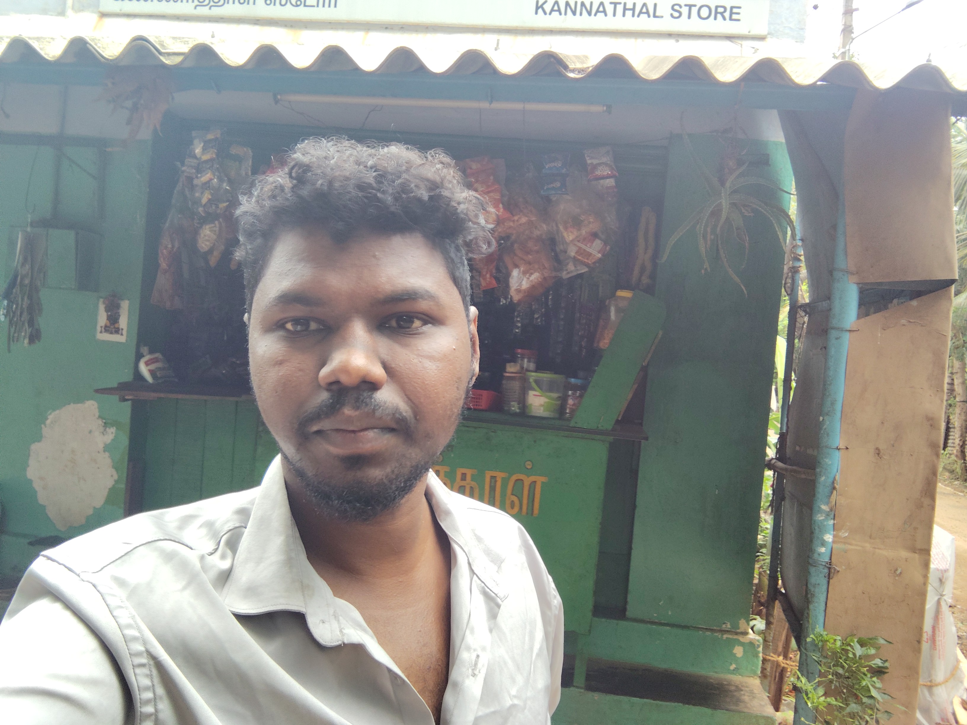 Vini, 26 , Australia